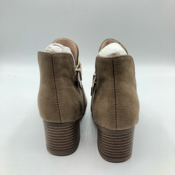 GIRLS' KENNETH COLE LITTLE KID & BIG KID LAYLA LOGO HEELED BOOTIES size 12 - Picture 4 of 8